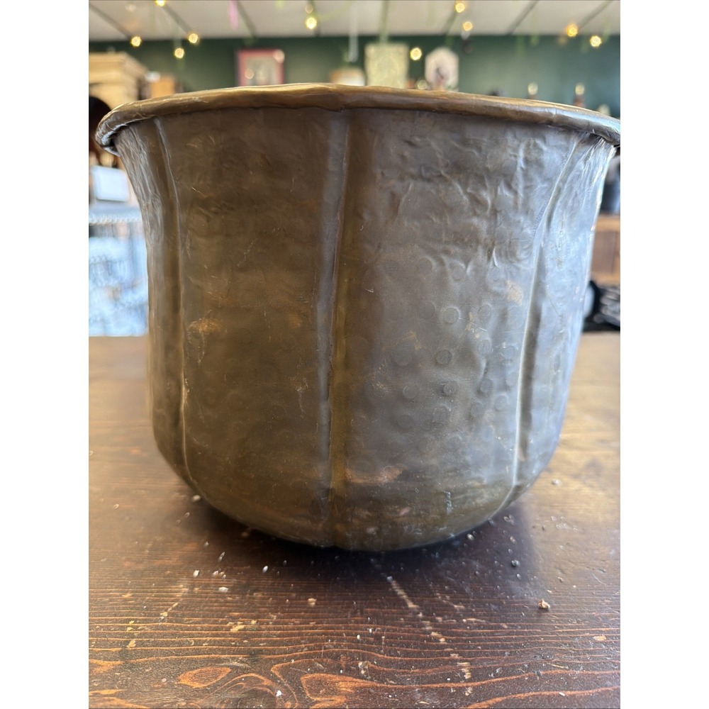 Vintage Hammered Brass Planter - Picture 2 of 8